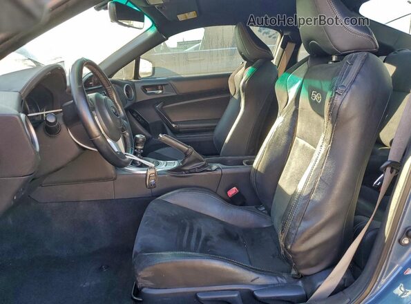 JF1ZCAC19J9601239 2018 SUBARU BRZ Blue Widok wnętrza z przodu