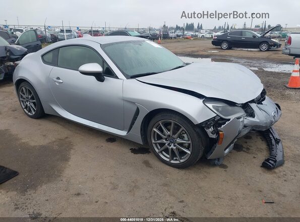 JF1ZDBC18P8704170 2023 SUBARU BRZ Серебряный Передняя правая четверть