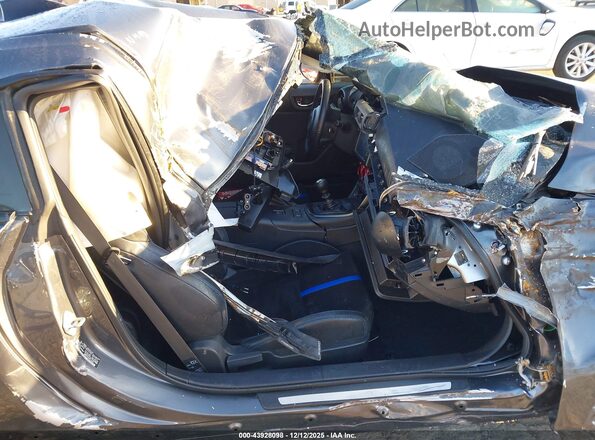 JF1ZDBS14R9701085 2024 SUBARU BRZ Gray Widok wnętrza z przodu