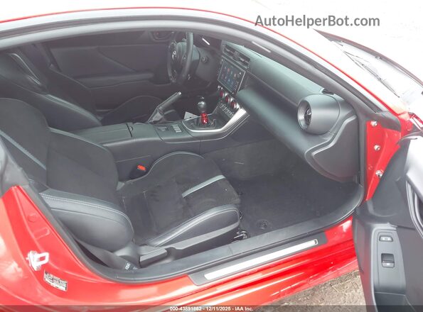 JF1ZNBE11P9757281 2023 TOYOTA GR86 Красный Вид салона спереди