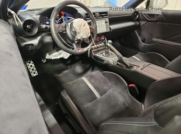 JF1ZNBE12R9754635 2024 TOYOTA GR Синий Вид панели приборов