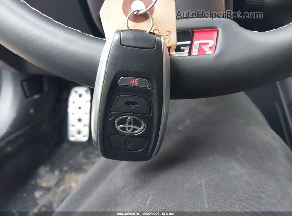 JF1ZNBE14S9757462 2025 TOYOTA GR86 Gray Widok deski rozdzielczej