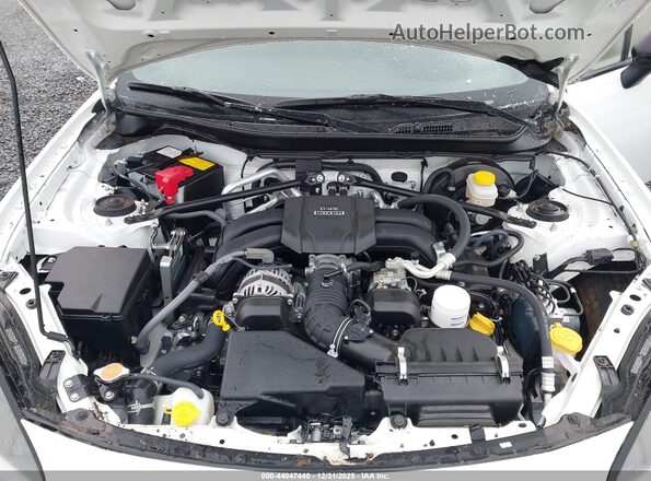 JF1ZNBE17P9753932 2023 TOYOTA GR86 White Widok z tyłu