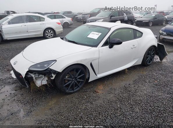 JF1ZNBE17P9753932 2023 TOYOTA GR86 White Przód lewy