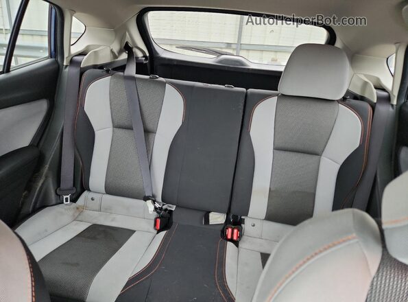 JF2GTAEC4L8275683 2020 SUBARU CROSSTREK Blue Widok tylnych siedzeń
