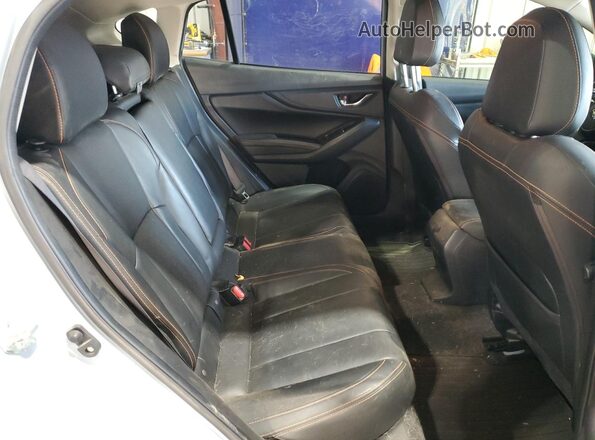 JF2GTALC3JH211196 2018 SUBARU CROSSTREK Синий Вид задней части салона