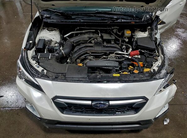 JF2GTAPC7L8235014 2020 SUBARU CROSSTREK White Widok komory silnika