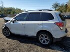 2018 Subaru Forester 2.5i Touring Белый vin: JF2SJAWC1JH445638