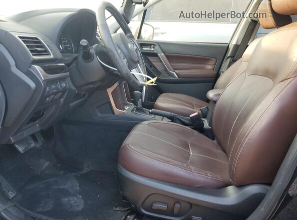 JF2SJAWC2HH571405 2017 SUBARU FORESTER 2.5I TO Black Widok wnętrza z przodu