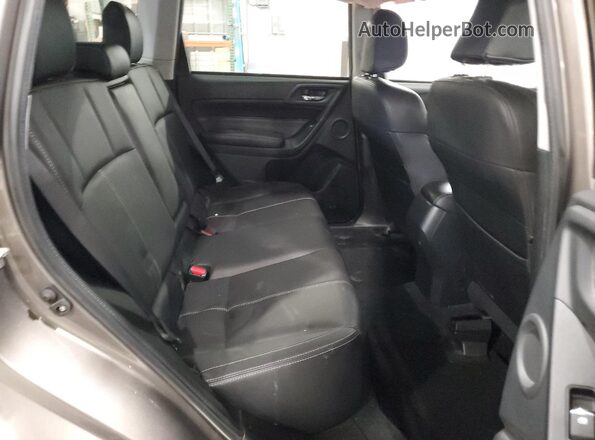 JF2SJAWC5JH603656 2018 SUBARU FORESTER 2.5I TO Желто-коричневый Вид задней части салона