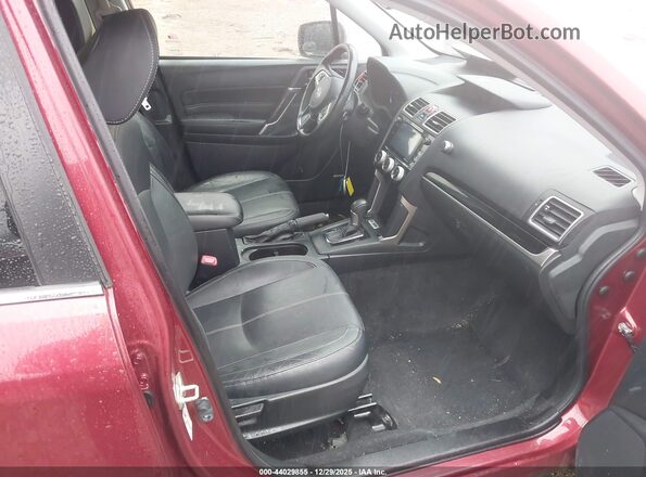 JF2SJGTC0HH447401 2017 SUBARU FORESTER2. Красный Вид салона спереди
