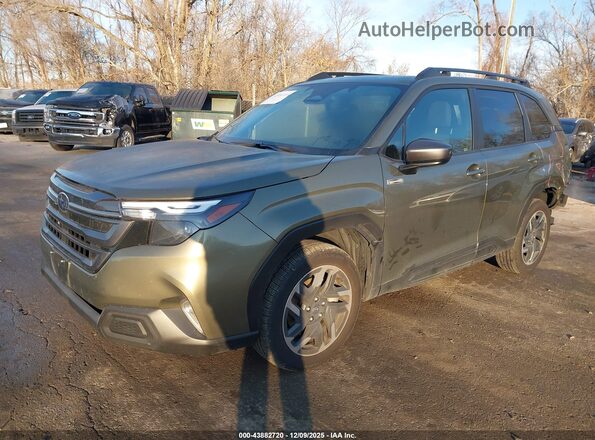 JF2SLSED5SH414842 2025 SUBARU FORESTER Green წინა მარცხენა ხედი სამი მეოთხედიდან