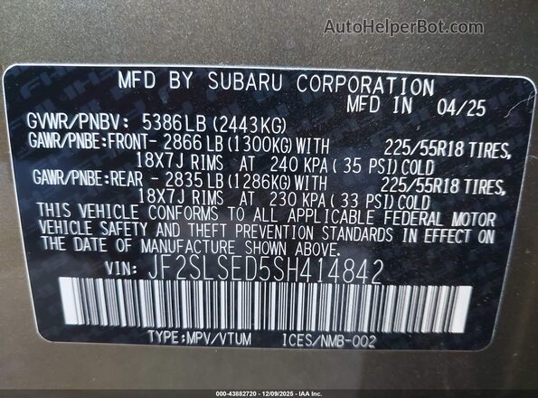 JF2SLSED5SH414842 2025 SUBARU FORESTER Green ძრავის განყოფილების ხედი