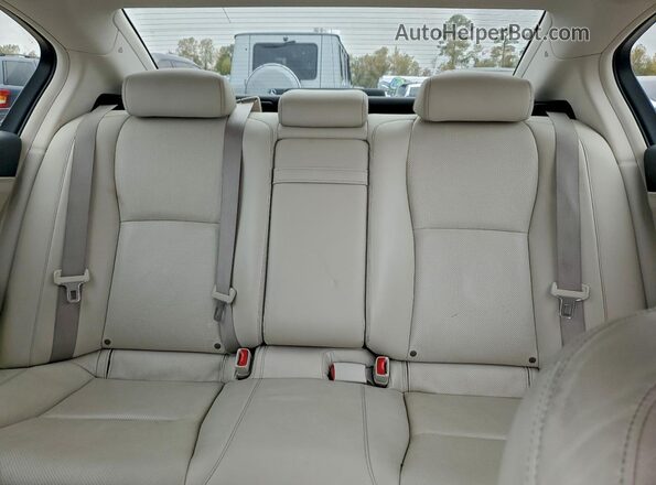 JH4KC1F57GC001520 2016 ACURA RLX Белый Вид задних сидений