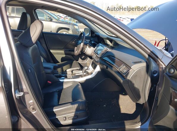 JHMCR6F52HC006285 2017 HONDA ACCORD HYBRID Серый Вид салона спереди