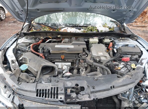JHMCR6F57HC006556 2017 HONDA ACCORD HYBRID Light Blue Вид сзади