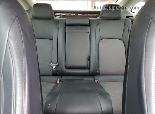 JHMZC5F17JC009000 2018 HONDA CLARITY Black Rear seats view