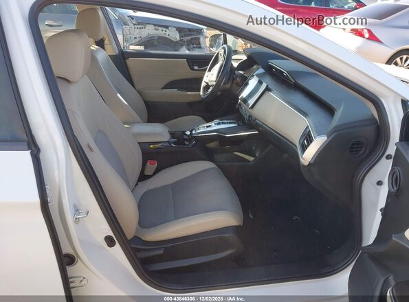 JHMZC5F18KC002087 2019 HONDA CLARITY PLUG-IN HYBRID Белый Вид салона спереди
