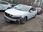 2018 Honda Clarity Plug-in Hybrid Touring White vin: JHMZC5F30JC001063