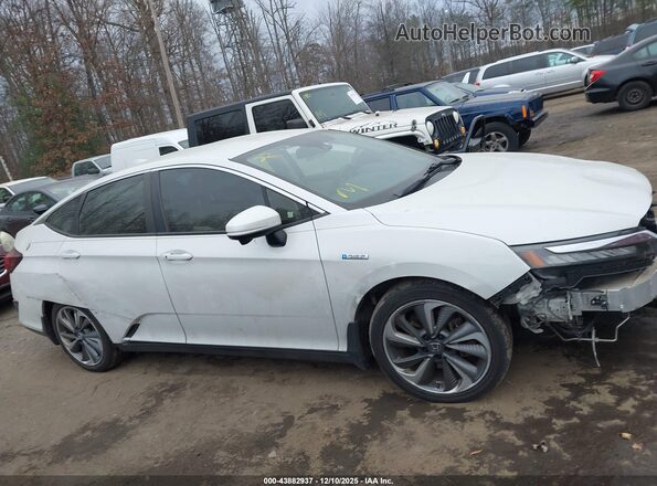 JHMZC5F30JC001063 2018 HONDA CLARITY PLUG-IN HYBRID White Rear interior view