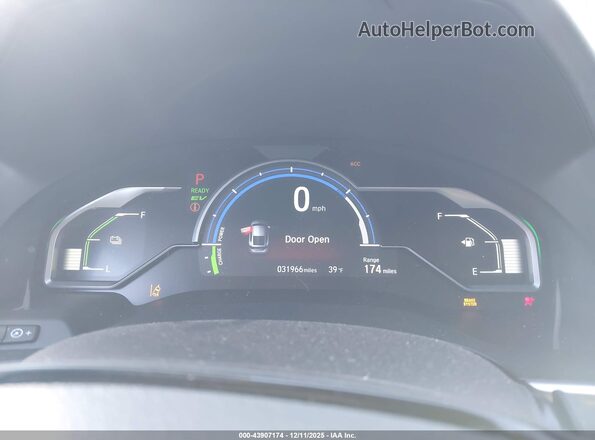 JHMZC5F39JC021487 2018 HONDA CLARITY PLUG-IN HYBRID Красный Вид задних сидений