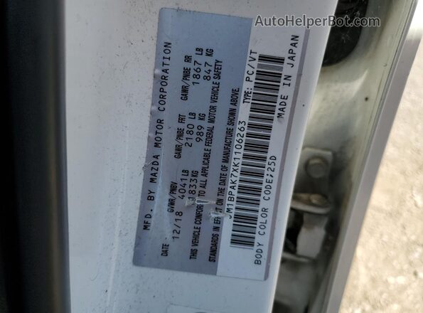 JM1BPAK7XK1106263 2019 MAZDA 3 Белый Вид подкапотного пространства