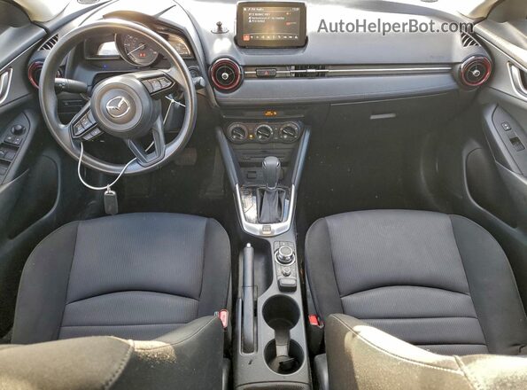 JM1DKDB75J1322044 2018 MAZDA CX-3 Белый Вид панели приборов