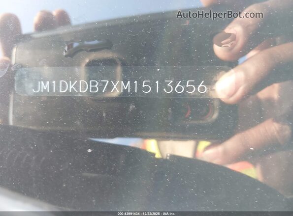 JM1DKDB7XM1513656 2021 MAZDA CX-3 Gray Widok komory silnika