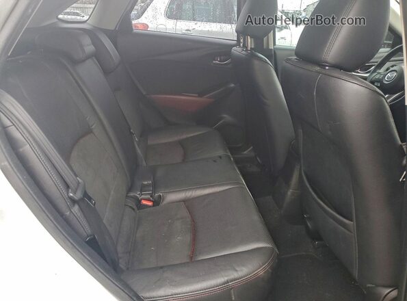 JM1DKFD72H0164948 2017 MAZDA CX-3 Gray Vista interior trasera