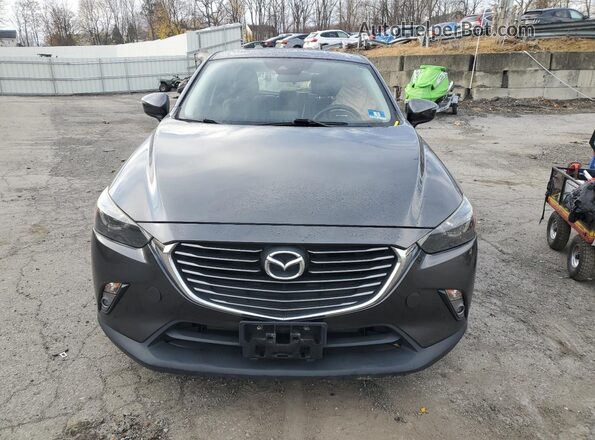JM1DKFD7XJ0305951 2018 MAZDA CX-3 Серый Вид спереди