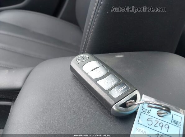 JM1GL1TY1K1501179 2019 MAZDA 6 Синий Вид панели приборов