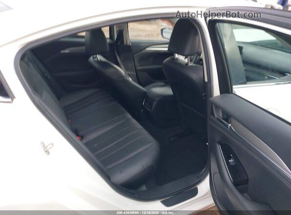 JM1GL1VM1M1600582 2021 MAZDA 6 White VIN sticker view