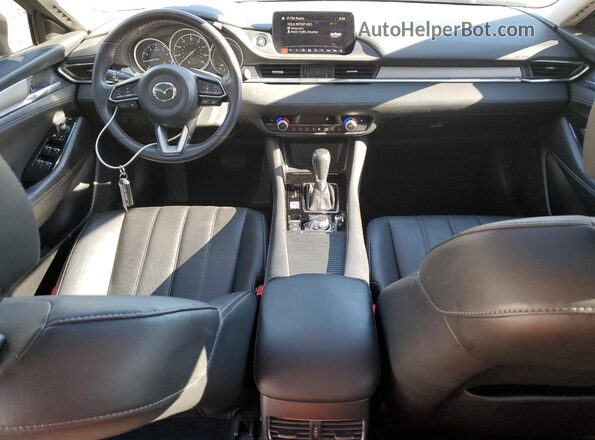 JM1GL1VM4J1333157 2018 MAZDA 6 White Widok deski rozdzielczej