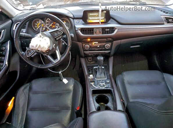 JM1GL1W56H1153826 2017 MAZDA 6 Серый Вид панели приборов