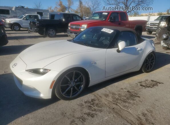 JM1NDAD70K0307579 2019 MAZDA MX-5 Белый Передняя левая четверть
