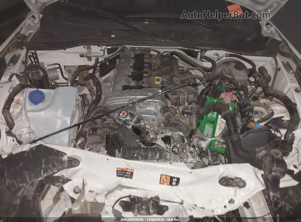 JM1NDAD76J0200776 2018 MAZDA MX-5 MIATA Белый Вид сзади