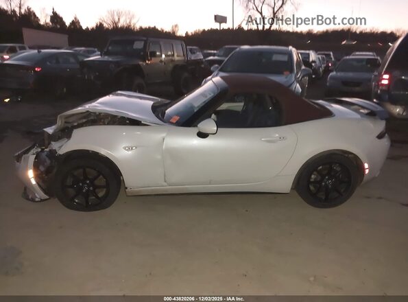 JM1NDAD76J0200776 2018 MAZDA MX-5 MIATA Белый Панорамный вид салона 360°