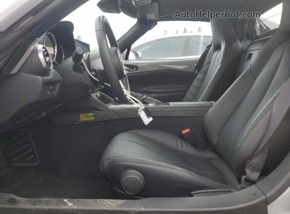 JM1NDAM71S0655858 2025 MAZDA MX-5 Silver წინა სალონის ხედი