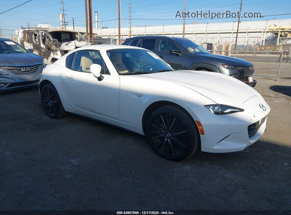 JM1NDAM72R0606047 2024 MAZDA MX-5 MIATA RF Белый Передняя правая четверть