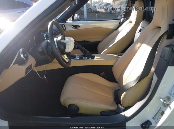JM1NDAM72R0606047 2024 MAZDA MX-5 MIATA RF Белый Вид наклейки с VIN-кодом