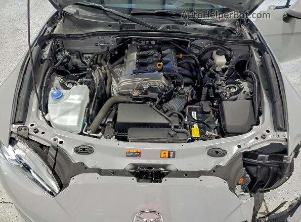 JM1NDAM74S0653229 2025 MAZDA MX-5 Gray Rear interior view