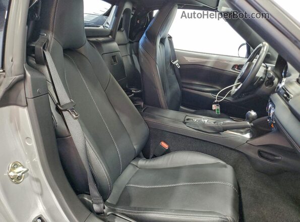 JM1NDAM74S0653229 2025 MAZDA MX-5 Gray Rear seats view