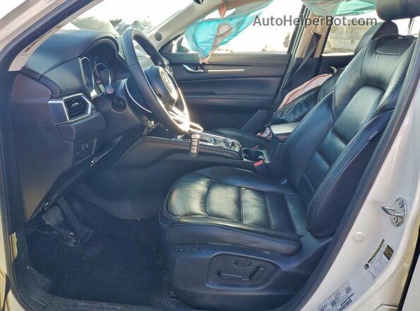 JM3KFADM0J1422430 2018 MAZDA CX-5 White Widok wnętrza z przodu