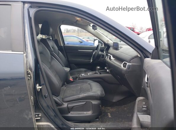 JM3KFBBM5N0564583 2022 MAZDA CX-5 Dark Blue Вид салона спереди