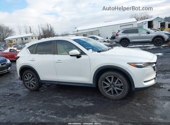 JM3KFBCM5J0474357 2018 MAZDA CX-5 Белый Вид задней части салона