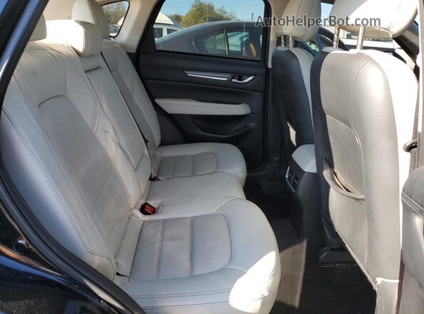 JM3KFBDM9J0431087 2018 MAZDA CX-5 Черный Вид задней части салона