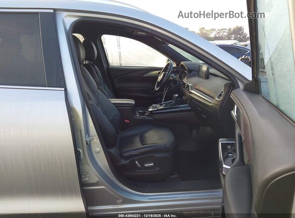 JM3TCBDY6H0130044 2017 MAZDA CX-9 Silver წინა სალონის ხედი