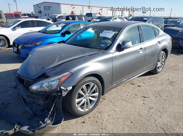 JN1BY1AP6JM181122 2018 INFINITI Q70 Серый Передняя левая четверть