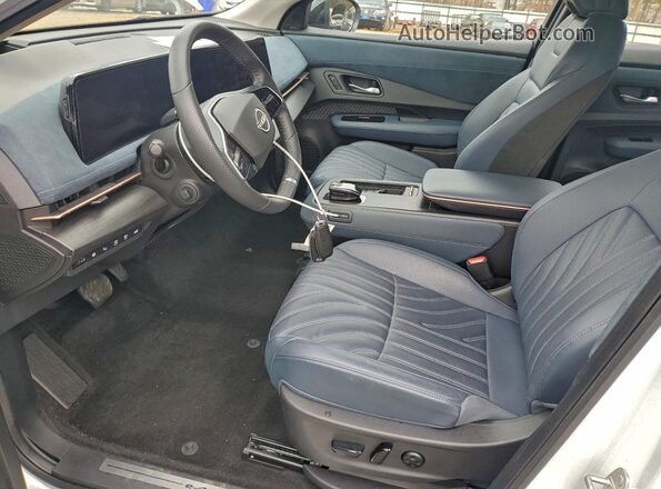 JN1DF0CD8RM731184 2024 NISSAN ARIYA White Widok wnętrza z przodu