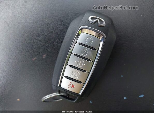 JN1EV7AP0LM200548 2020 INFINITI Q50 Silver Widok deski rozdzielczej